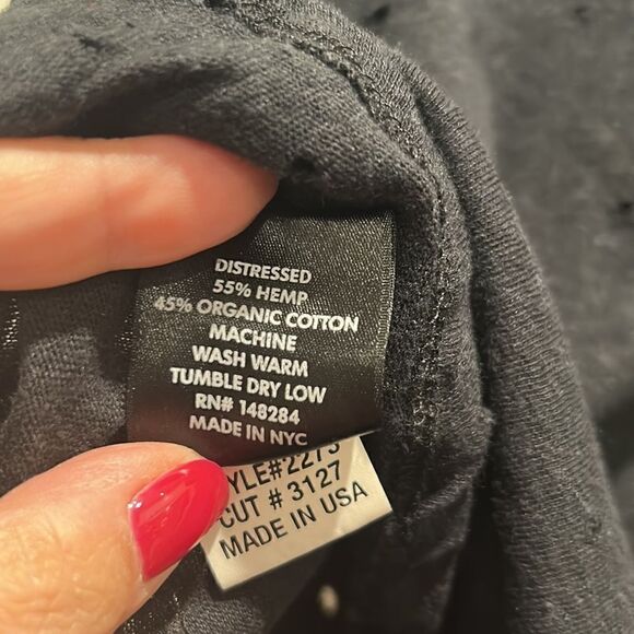 Terez Black Tank Top, Size Large - Picture 7 of 7